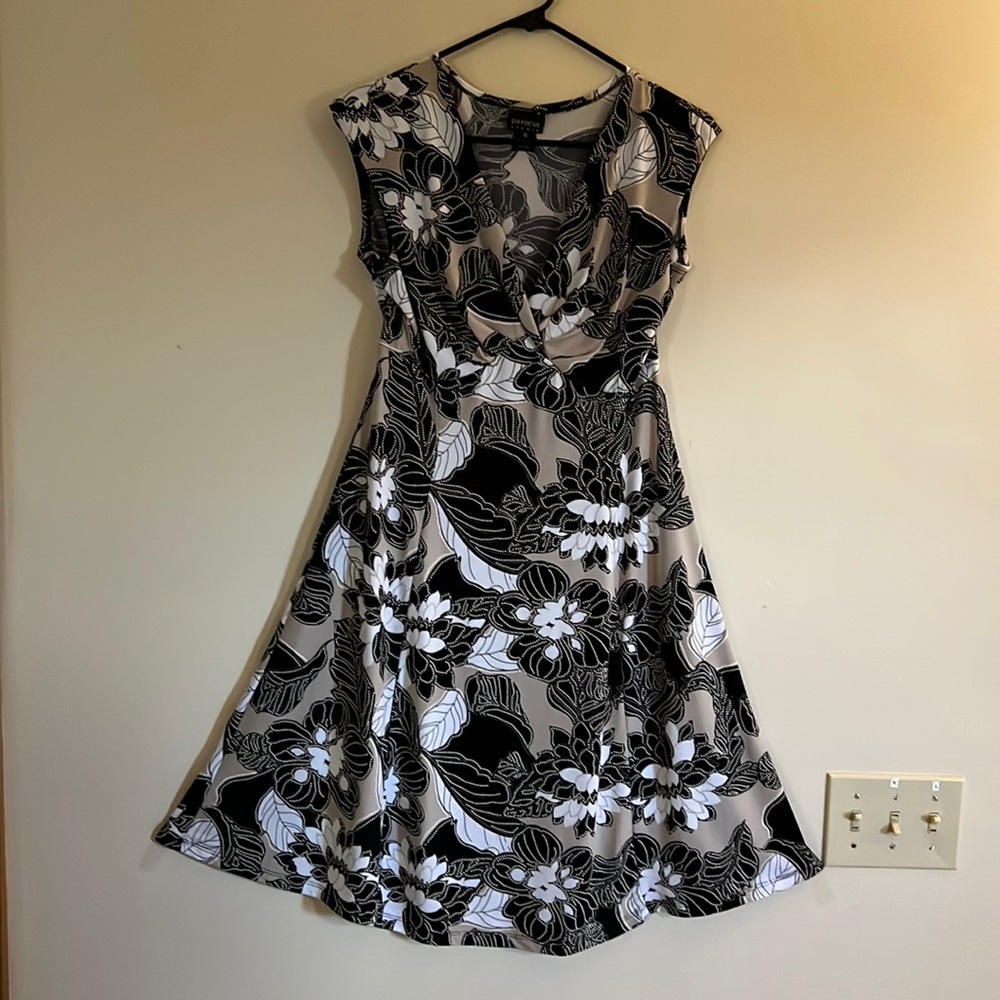 En Focus Studio dress size 12